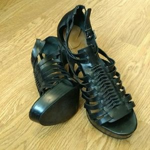 Gianni Bini Black Gladiator Strappy Sandal Heels